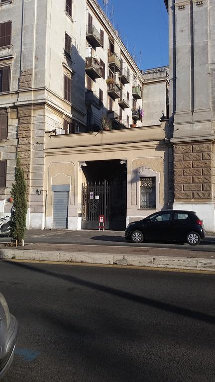 Termini Station Apartment Ai Due Cortili Presso Le Mura Aureliane Рим Экстерьер фото
